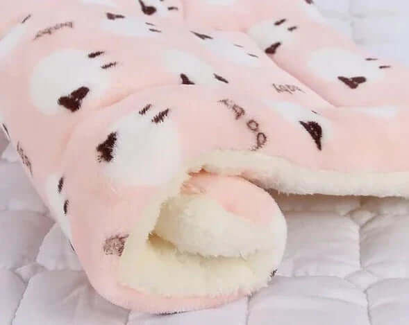 Cat Blanket Warm Soft Fleece – Cozy Snuggle Pet Throw