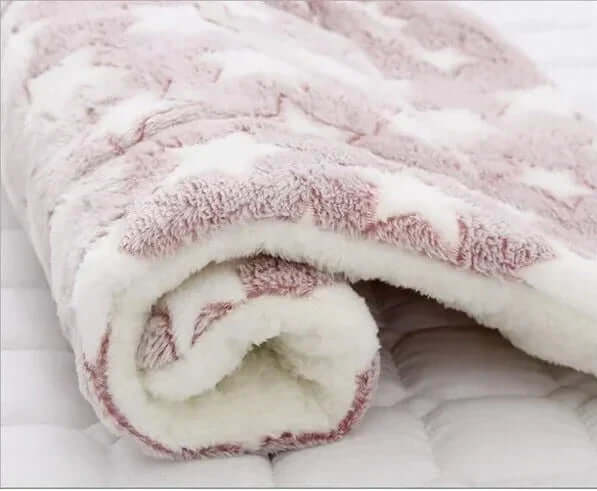 Cat Blanket Warm Soft Fleece – Cozy Snuggle Pet Throw