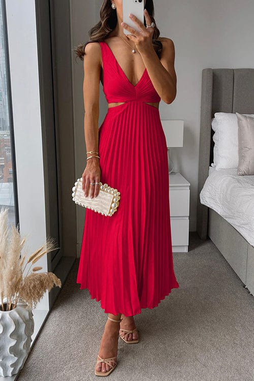 Elegant Cut-Out Dress – Timeless Style for Special Occasions