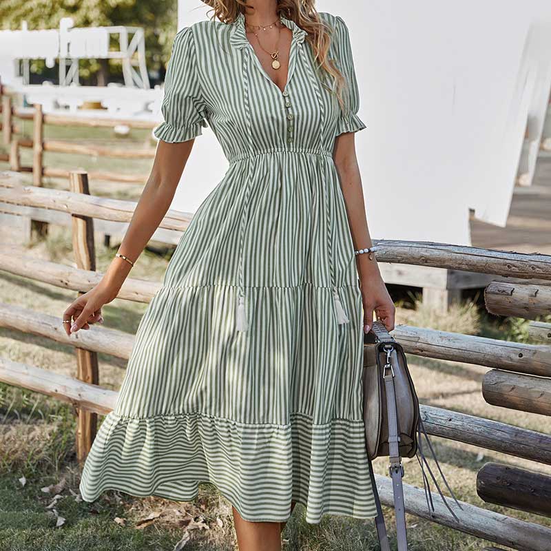 Vestido de verano dama – Midi a rayas con capas elegante